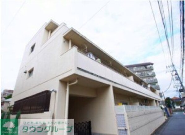 メゾン世田谷の物件外観写真